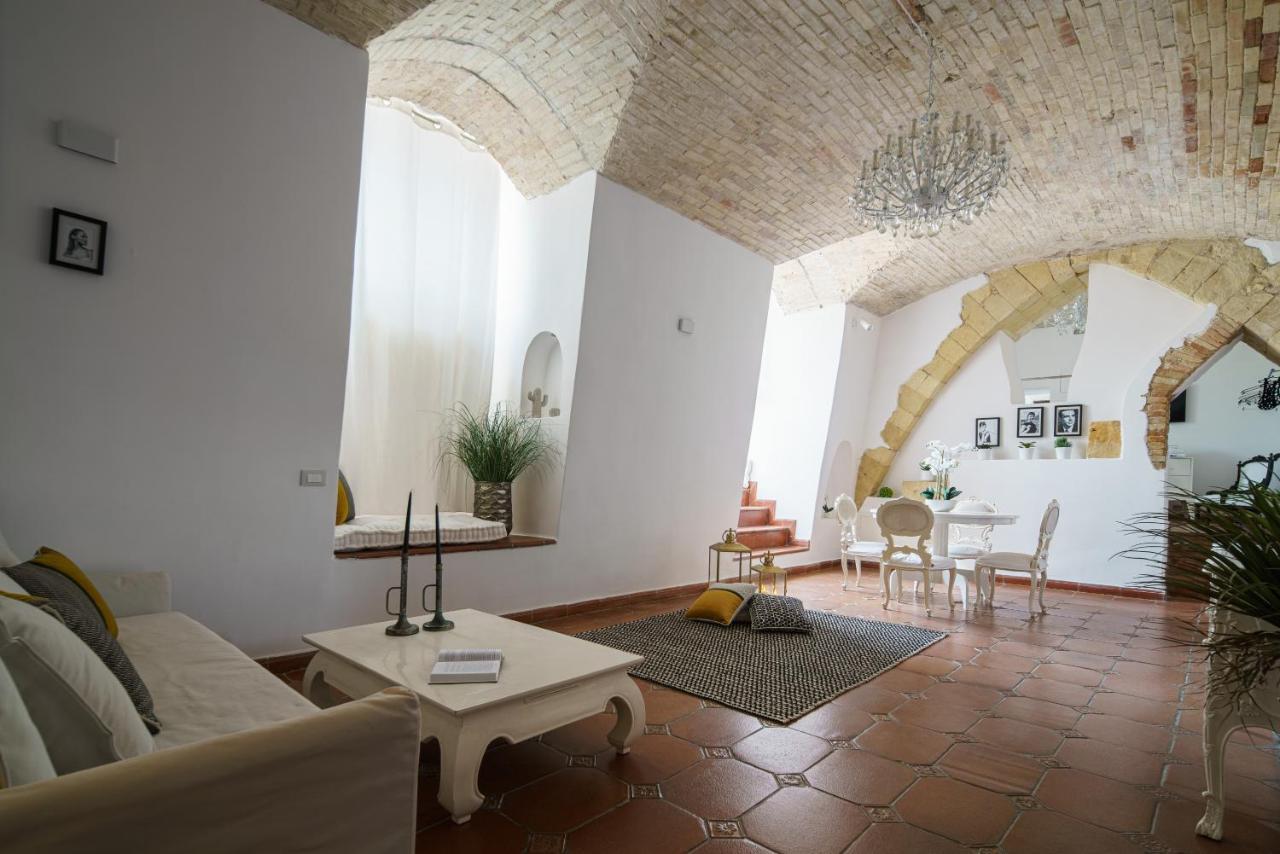 Castello House Apartman Cagliari Kültér fotó