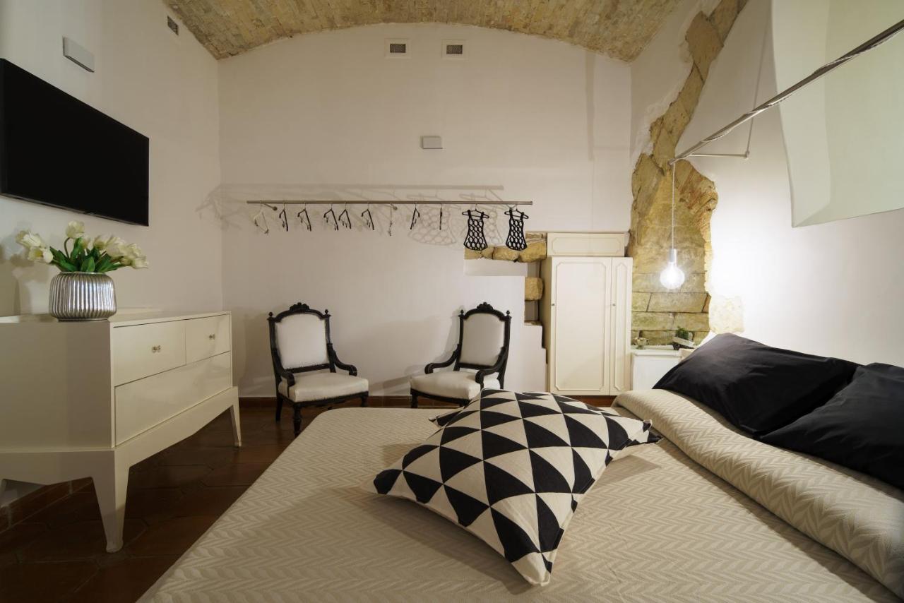 Castello House Apartman Cagliari Kültér fotó